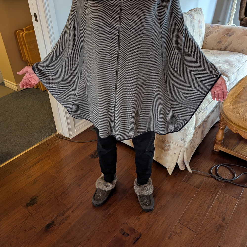 Charlie Paige Gray Herringbone Cape